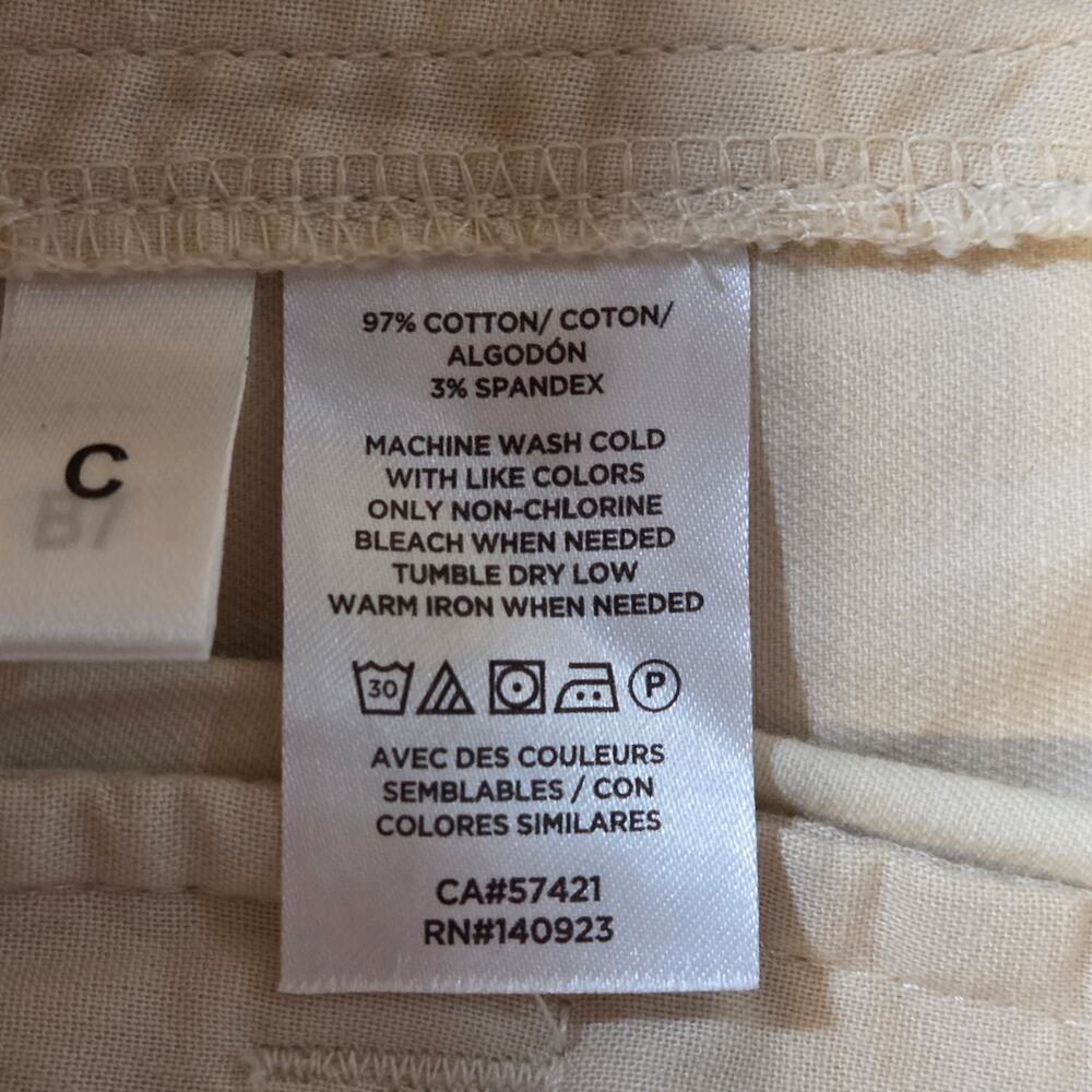Loft The Riviera Shorts NWT Size 8 light khaki 6" length - Picture 7 of 7